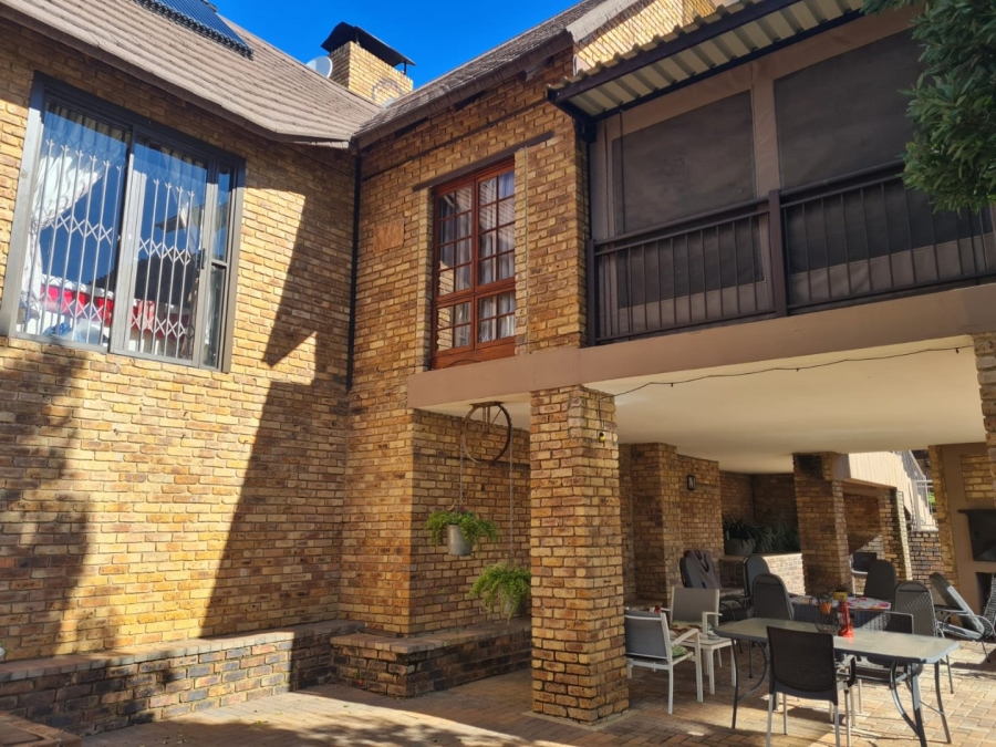 4 Bedroom Property for Sale in River Lodge Estate Free State